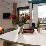 Le Rouge, Centre Ville, Quartier Historique Daire