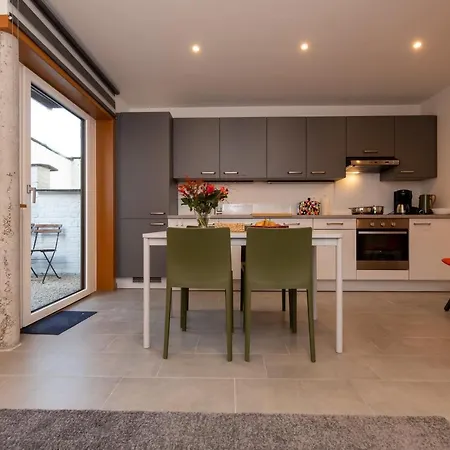 Apartment Le Rouge, Centre Ville, Quartier Historique