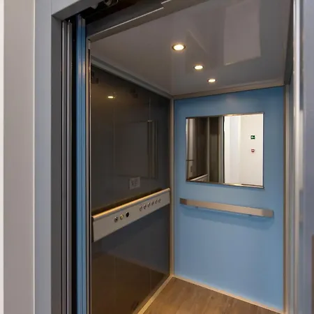 Le Rouge, Centre Ville, Quartier Historique *