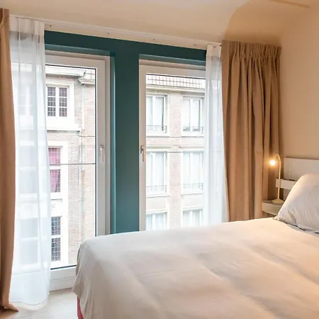Le Rouge, Centre Ville, Quartier Historique Апартаменты *
