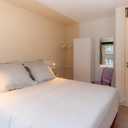 Le Rouge, Centre Ville, Quartier Historique *