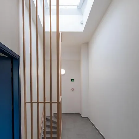 Le Rouge, Centre Ville, Quartier Historique 图尔奈